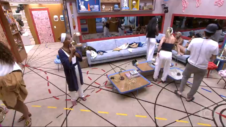 Bruna e Ricardo discutem