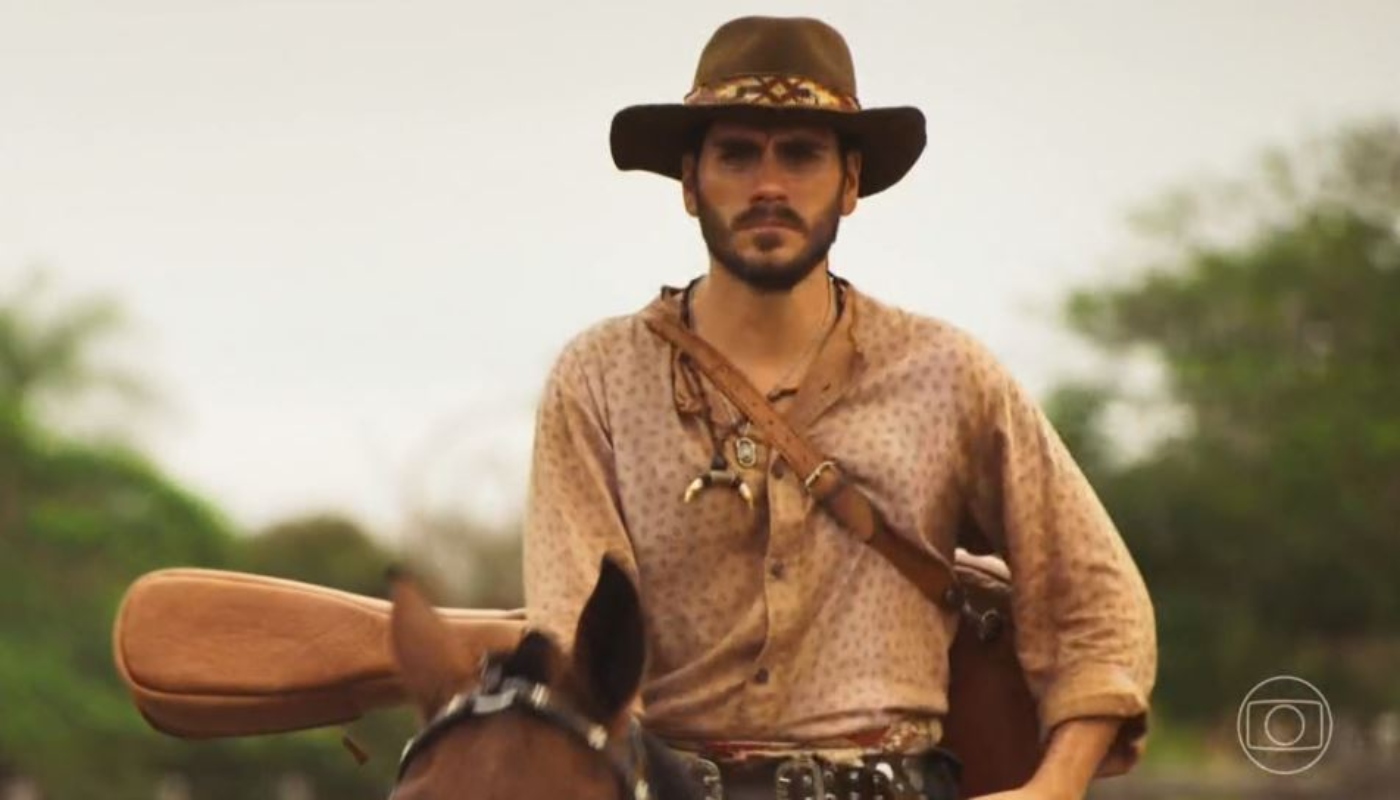 Gabriel Sater como Trindade em despedida de 