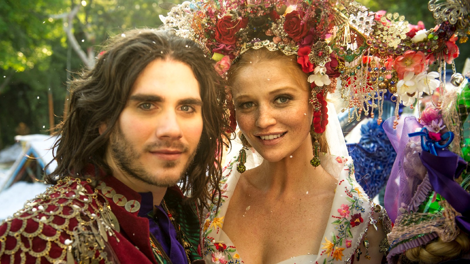 Gabriel Sater fez par romântico com Cínthia Dicker em 