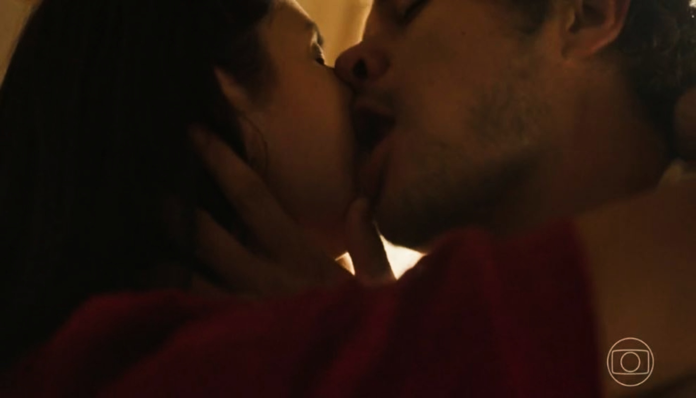 Zefa (Aline Borges) e Tadeu (José Loreto) em 